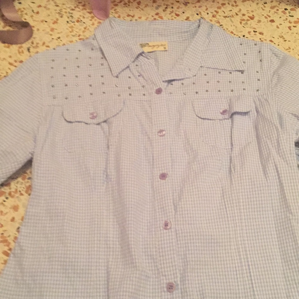 Shirt - Picture 1 of 1
